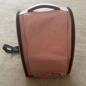 Texans  mauve Cat Carrier Backpack great condition
